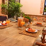Is Scabas Guestrooms بيت ضيافة