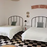 بيت ضيافة Is Scabas Guestrooms