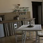بيت ضيافة Is Scabas Guestrooms