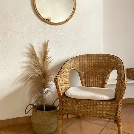 Is Scabas Guestrooms בית הארחה Solarussa