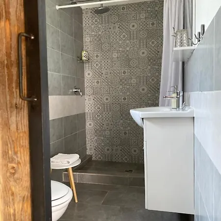 Pensión Is Scabas Guestrooms Solarussa