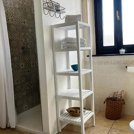 Pensión Is Scabas Guestrooms Solarussa