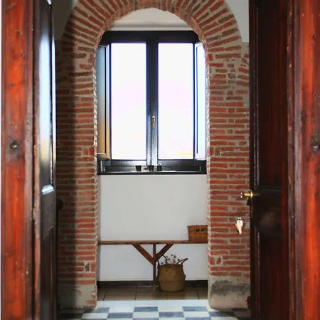 Is Scabas Guestrooms 5* Solarussa