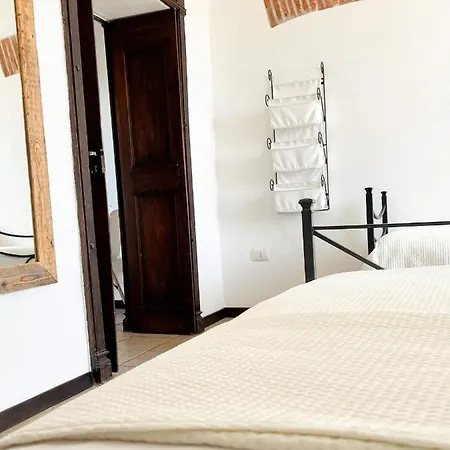 Is Scabas Guestrooms * Solarussa