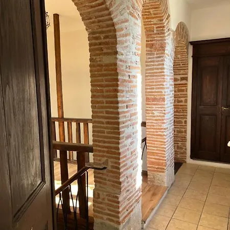 Pensjonat Is Scabas Guestrooms Solarussa