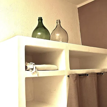 Is Scabas Guestrooms * Solarussa