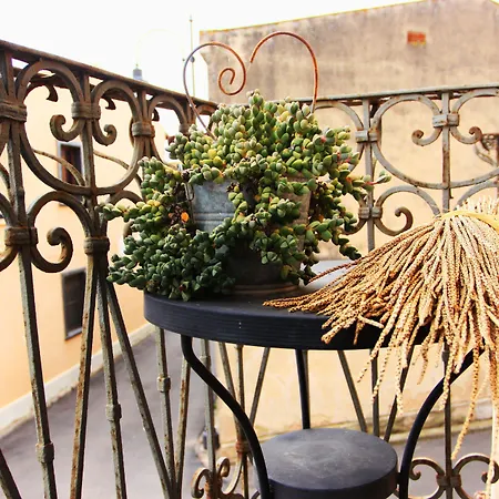 بيت ضيافة Is Scabas Guestrooms Solarussa