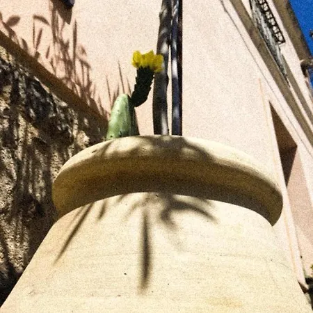 Is Scabas Guestrooms Solarussa