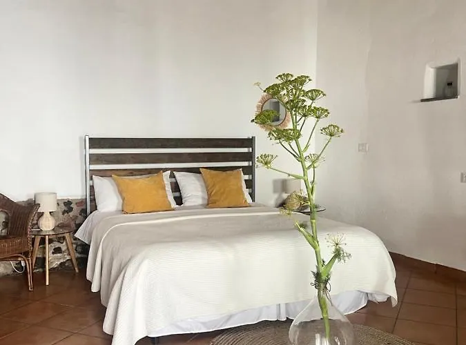 ゲストハウス Is Scabas Guestrooms