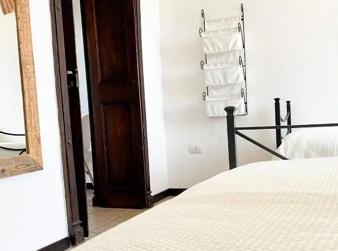 Is Scabas Guestrooms 5* Solarussa