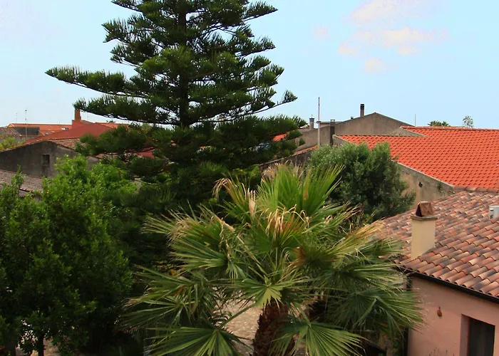 ゲストハウス Is Scabas Guestrooms 5*