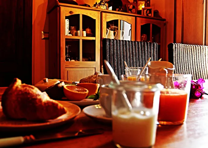 ゲストハウス Is Scabas Guestrooms 5*