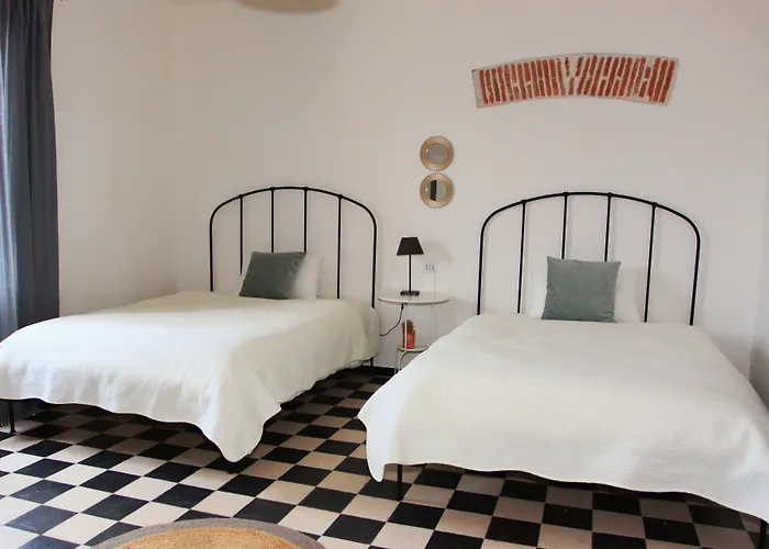 ゲストハウス Is Scabas Guestrooms